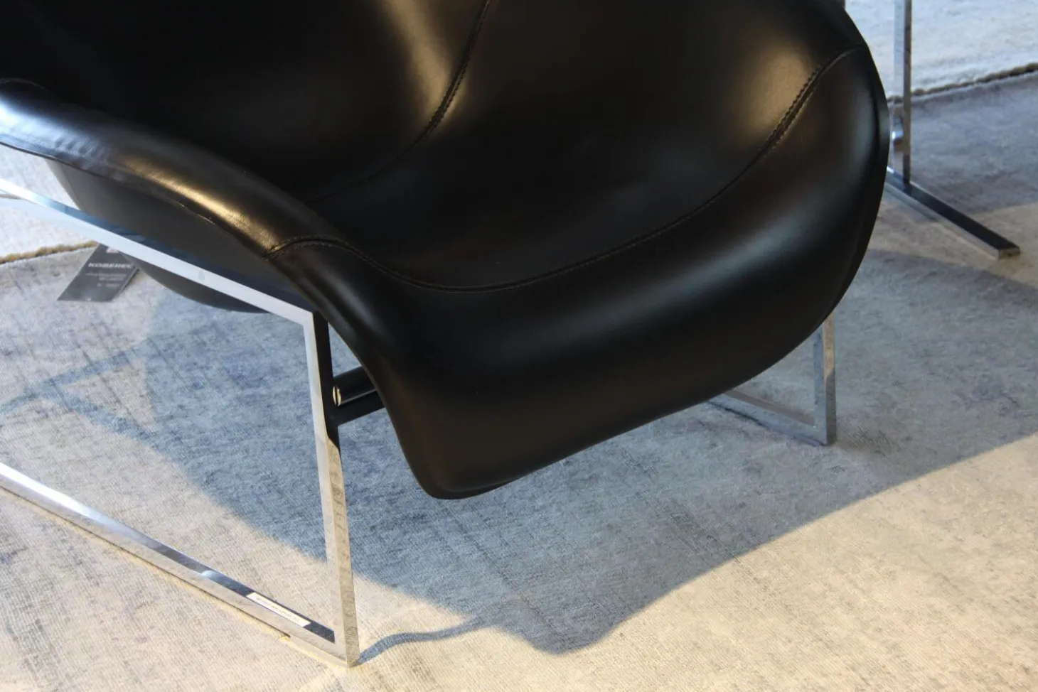 2-er Set Loungesessel Mart Leder Schwarz Matt und Beistelltisch Simplice