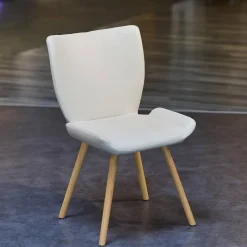 4er Set Polsterstuhl Kasaar Sitz Und Rücken Leder Preistige M133 Altweiß Weiß Gestell Gedrehte Holzbeine Eiche Natur Geölt