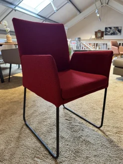 6er Set Saragossa Stoff Rot Verschiedene Farbtöne Gestell 2x Freischwinger Metall Schwarz Pulverbeschichtet 2x 4 Fuß Metall Schwarz Pulverbeschichtet Und 2x Kufen Metall Schwarz Pulverbschichtetet