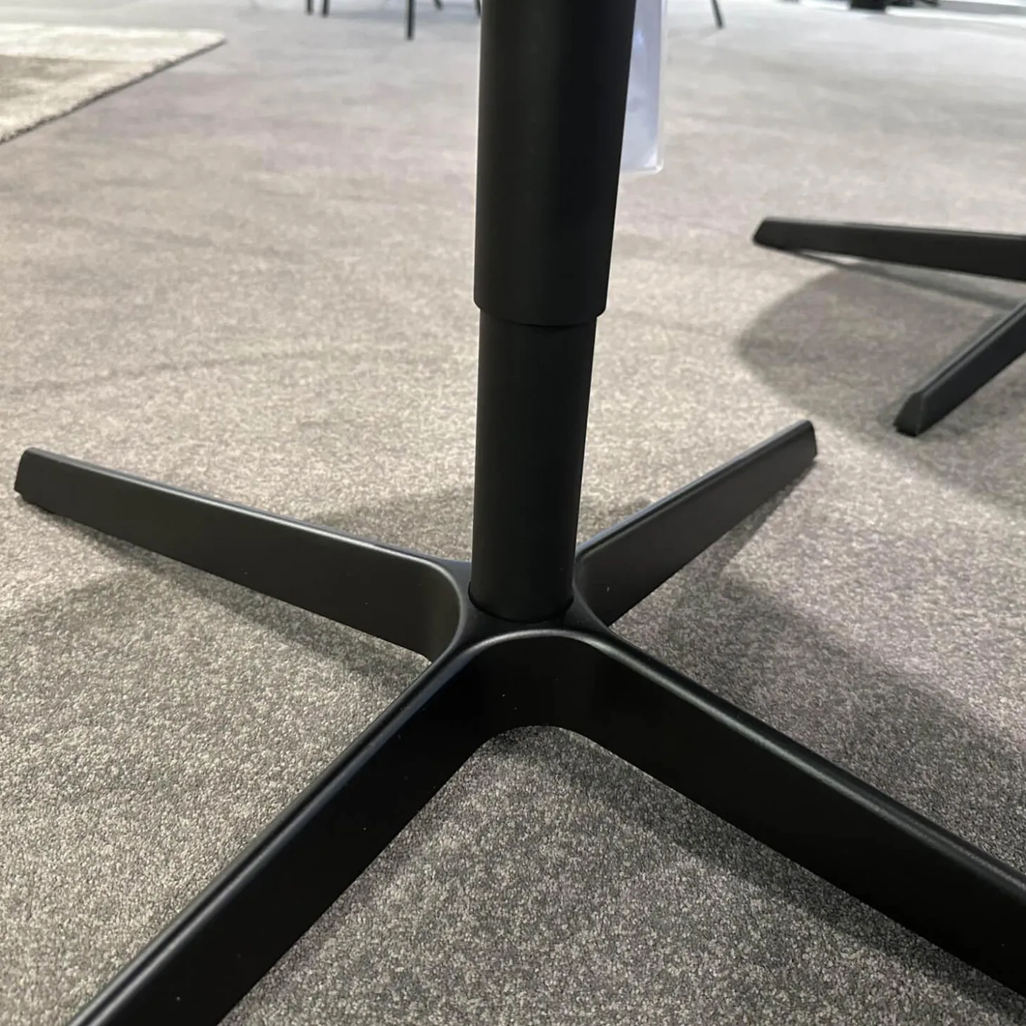 2er Set Stühle Sheru Leder Congress 1441 Basalt Grau Außen Schwarz Gestell Matt Schwarz Pulverbeschichtet