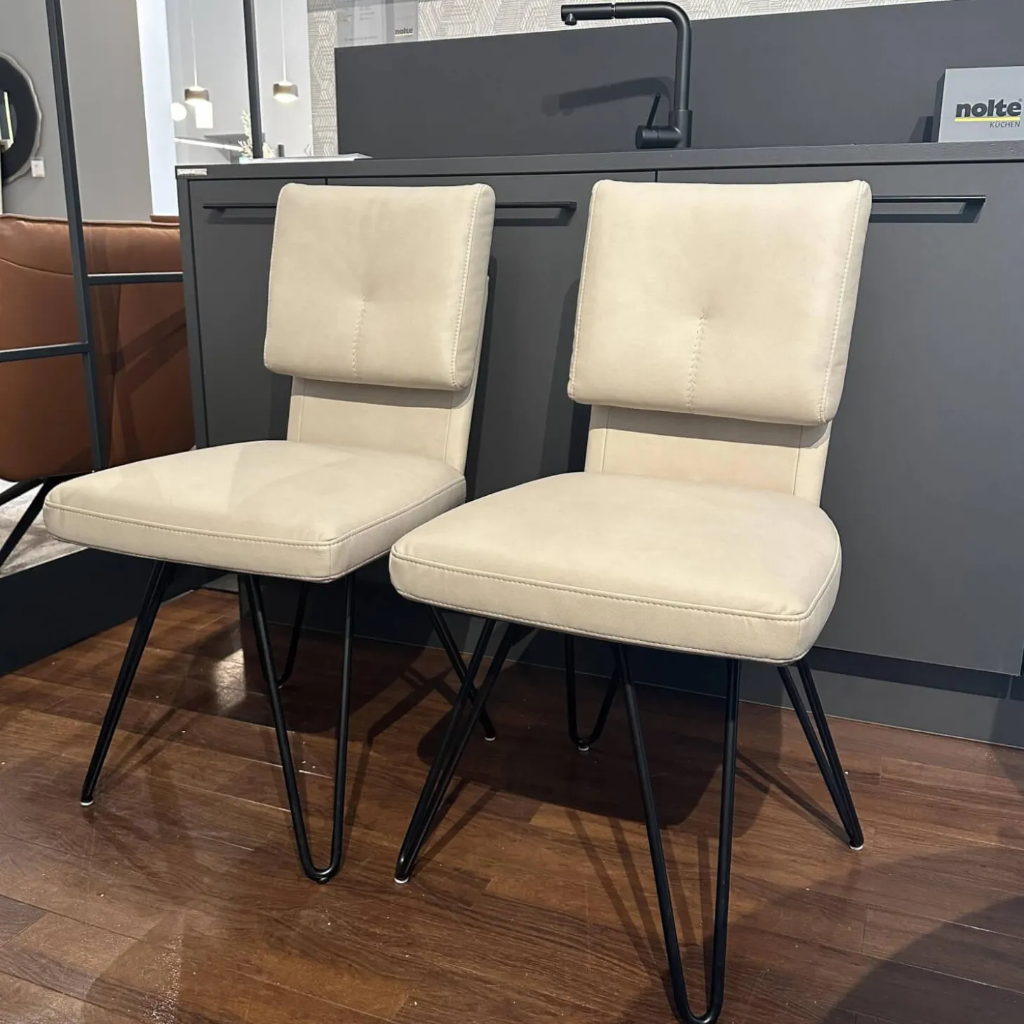 2er Set Stuhl Alva Sitz Lario Rock Grau Beige Gestell Schwarz