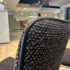 4er Set Stuhl Amelie Stoff Sahco Safire 0002 Grau Schwarz Drahtgestell Tiefschwarz