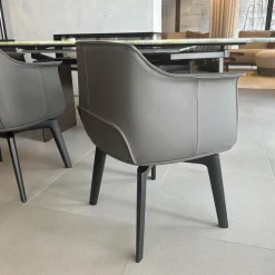 4er Set Stuhl Archibald Leder Nest Grau Gestell Massivholz Esche Farbig Gebeizt Schwarz Drehbar