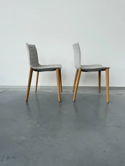 2er Set Stuhl Catifa 46 Stoff Kvadrat Steellcut Trio 105 Grau Gestell Eiche Natur L22