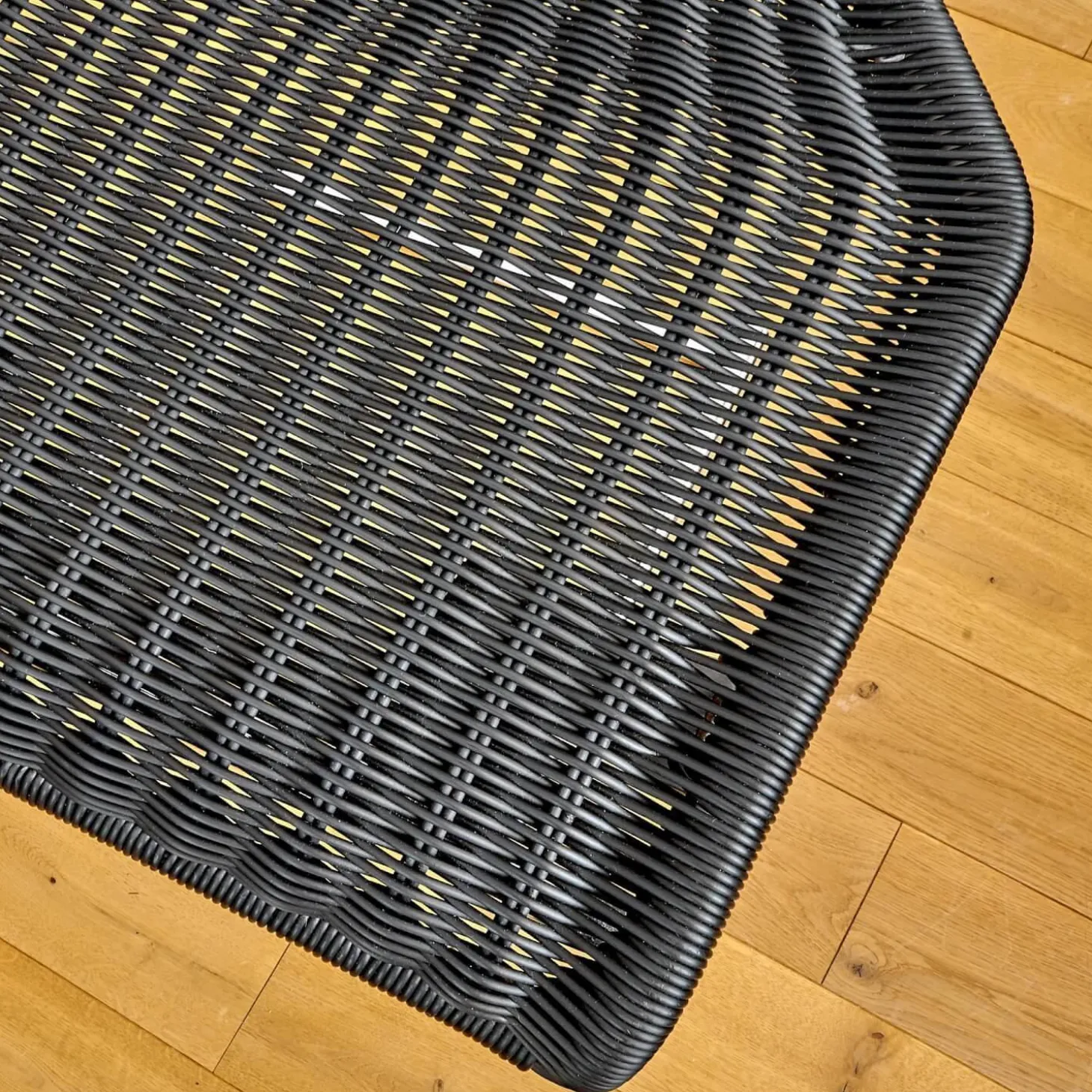 4er Set Stuhl Jimmy Saleen Geflecht Schwarz Gestell Chrom