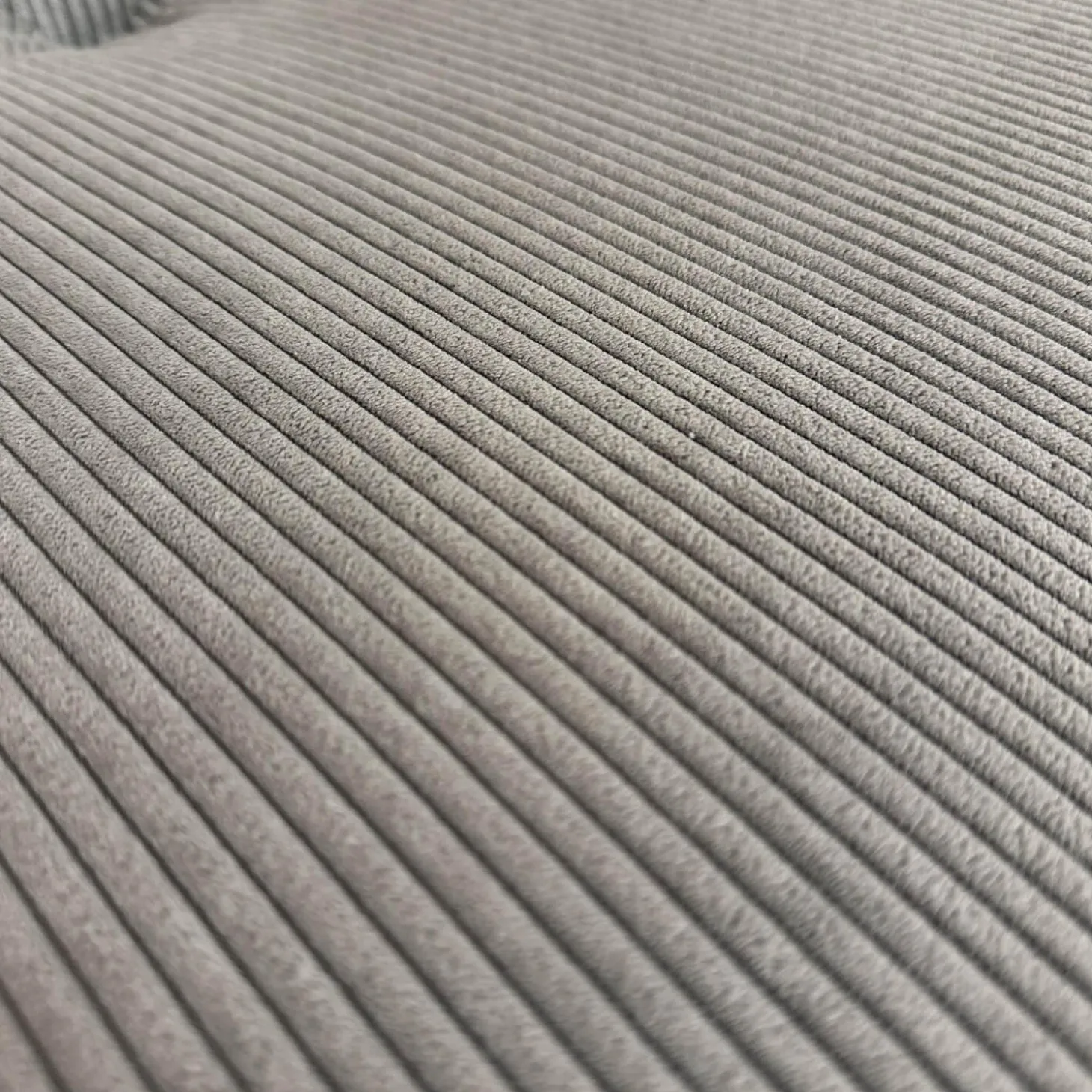 3er Set Stuhl Jona Ohne Armlehne Bezug U9999E Grau Fußkreuz Chrom Mit Drehbeschlag