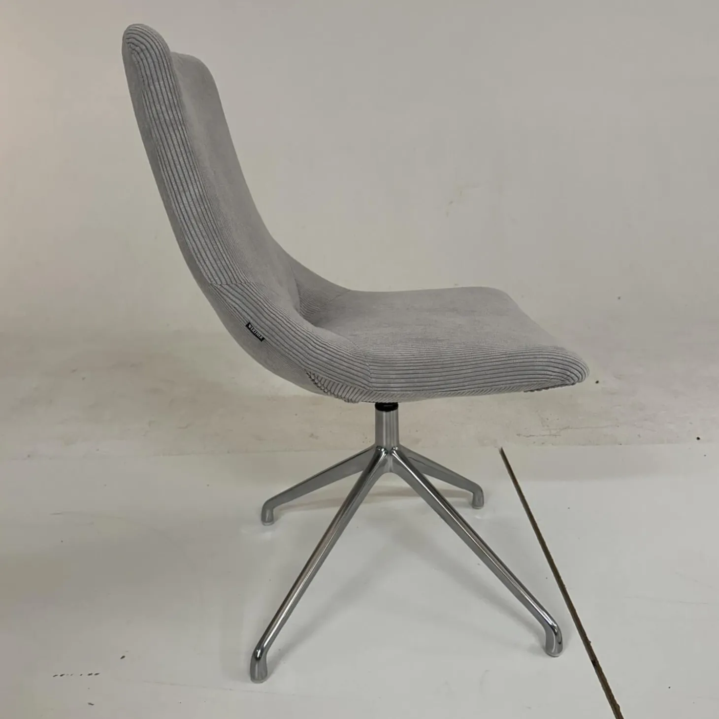 3er Set Stuhl Jona Ohne Armlehne Bezug U9999E Grau Fußkreuz Chrom Mit Drehbeschlag