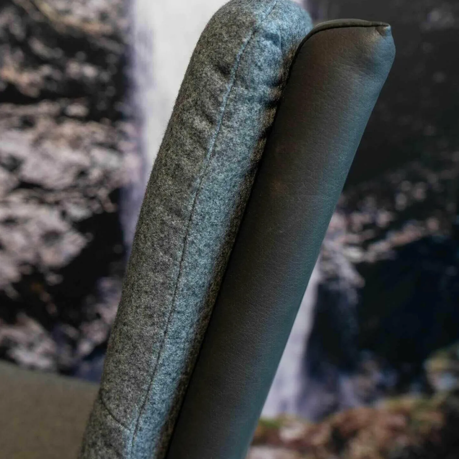 4-er Set Stuhl My Derby Stuhl Freischwinger Schwarz 224 Stoff Celina