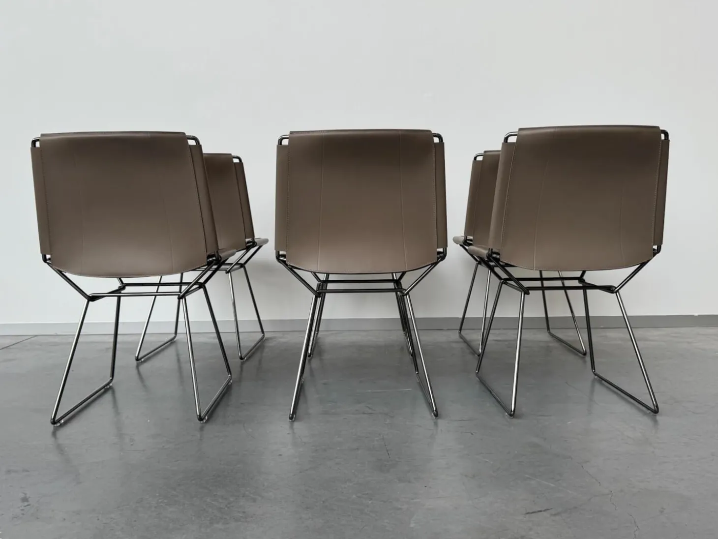 6er Set Stuhl Neil Leder Saddle Tortora 29 Braun Beige Gestell Metall Schwarz Chrom