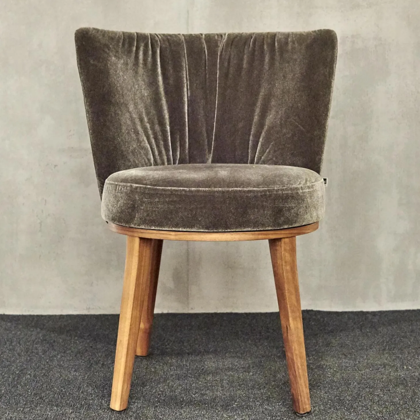 2er Set Stuhl Polo Cocktail Stoff Emilia B-121 Untergestell Nussbaum Geölt Mit Drehfunktion Und Rückholmechanik