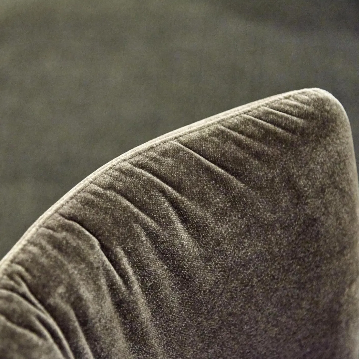 2er Set Stuhl Polo Cocktail Stoff Emilia B-121 Untergestell Nussbaum Geölt Mit Drehfunktion Und Rückholmechanik