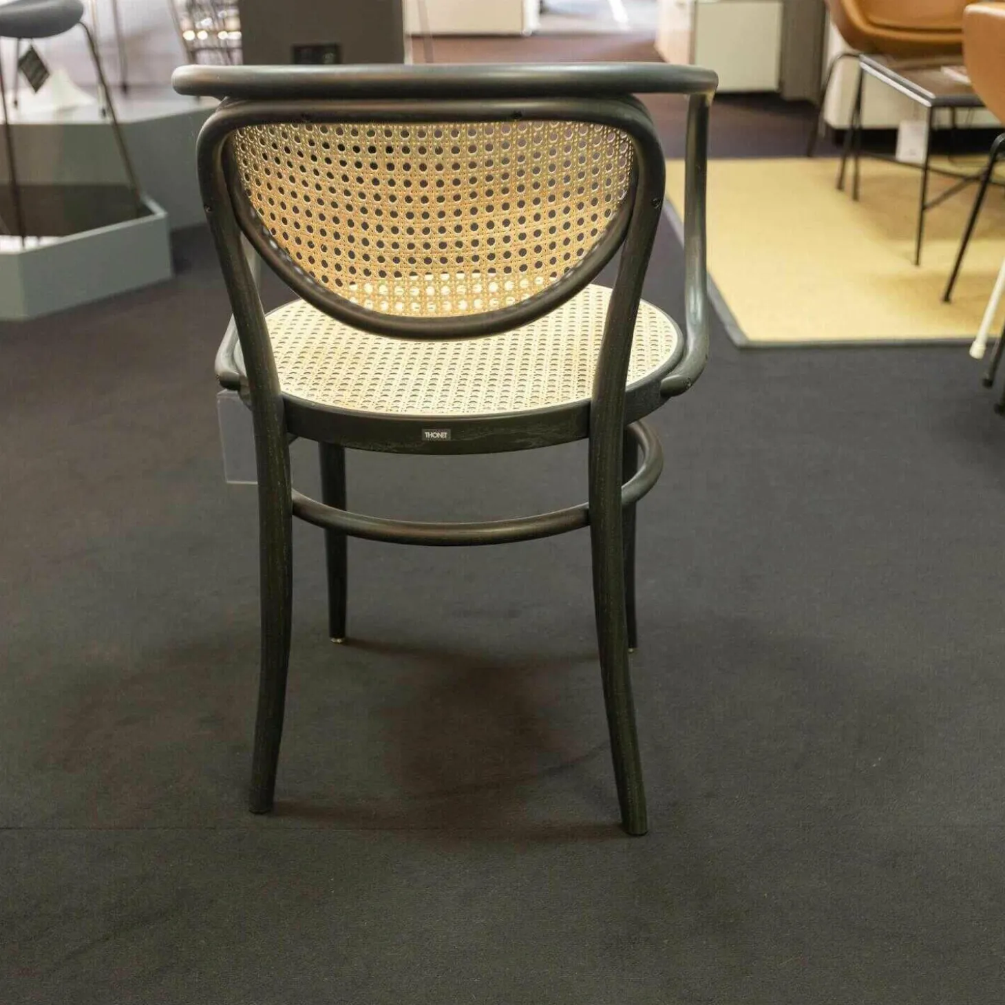 3-er Set Stuhl 210R Pure Rohrgeflecht Mit Verstärkungsgewebe Untergestell Esche Schwarz Lackiert