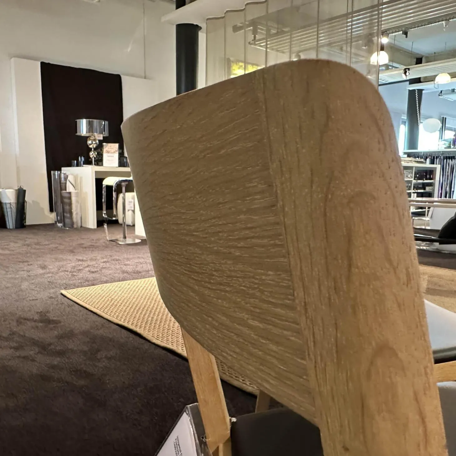 3-er Set Stuhl RO Plot Polstersitz Leder Schwarz Holzgestell Eiche