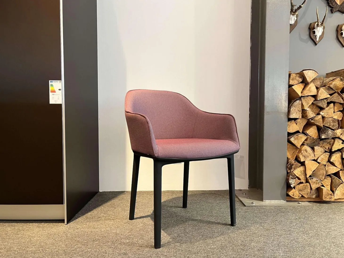 4er Set Stuhl Softshell Chair Bezug Stoff Plano 16 Dunkelrot Vierbein Gestell Basic Dark 20 Schwarz