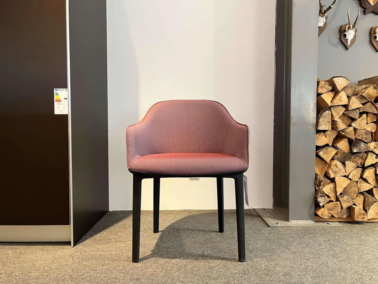 4er Set Stuhl Softshell Chair Bezug Stoff Plano 16 Dunkelrot Vierbein Gestell Basic Dark 20 Schwarz