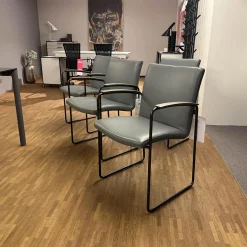 4er Set Stuhl Talos Bezug Leder Ceras 3190 Dew Blau Armlehne Eiche M4500 Pine Grey Grau Matt Gestell Epoxy E2200 Nuit Schwarz