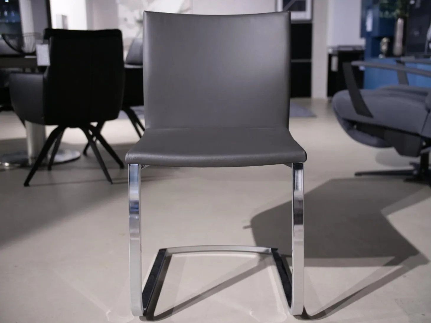 3er Set Stuhl Und Essbank Mirado Leder 1024 Anthrazit Gestell Flachstahl Verchromt