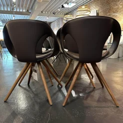 4-er Set Stuhl UP Leder Tender 602 Braun Holzfüße Nussbaum Geölt