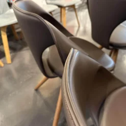 4-er Set Stuhl UP Leder Tender 602 Braun Holzfüße Nussbaum Geölt