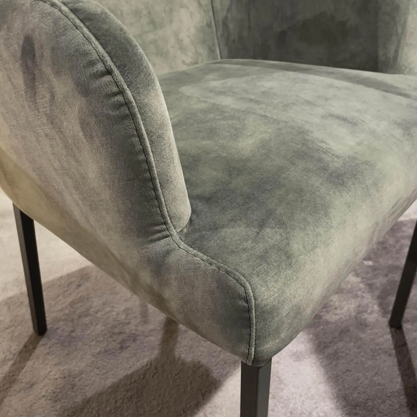 5er Set Stuhlwerk 2 Bezug Stoff Uni Adore Hunter Grau 4 Fuß Gestell Umbragrau