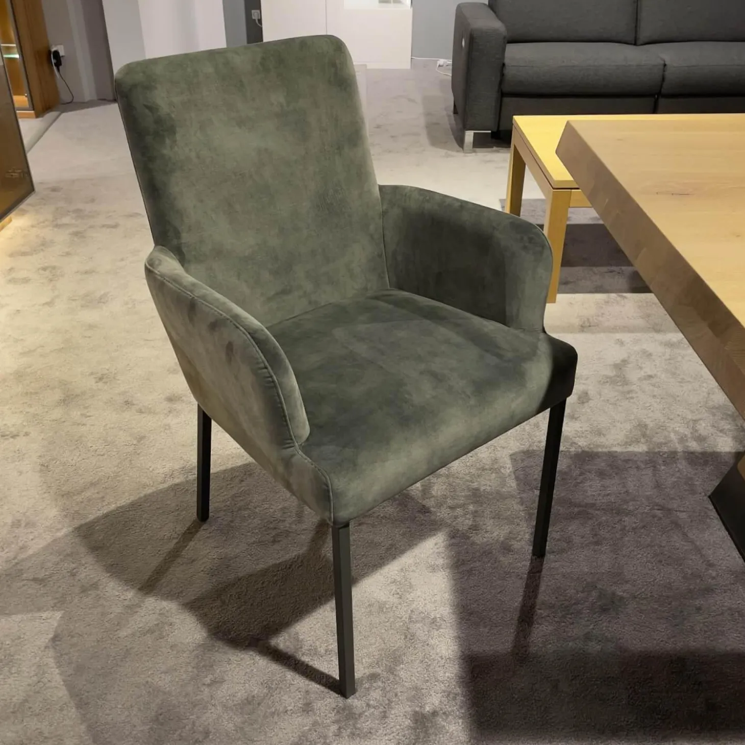 5er Set Stuhlwerk 2 Bezug Stoff Uni Adore Hunter Grau 4 Fuß Gestell Umbragrau