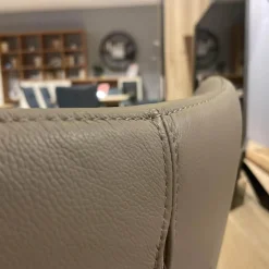 4er-Set Armlehnpolsterstuhl Kasaar Leder Prestige M 131 Kiesel Gestell Eiche Puro Geölt