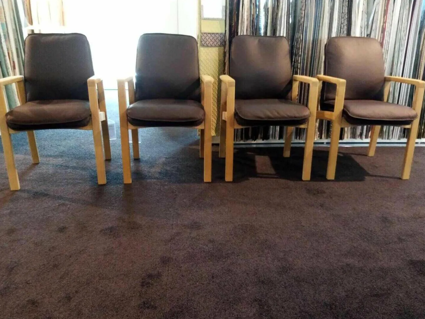 4er-Set Armlehnstühle Leder 508 Dark Brown Gestell Lackiert