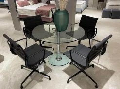 4er-Set Armlehnstuhl EA104 Stoff Hopsak 05 Dunkelgrau Drehgestell Aluminium Tiefschwarz Pulverbeschichtet