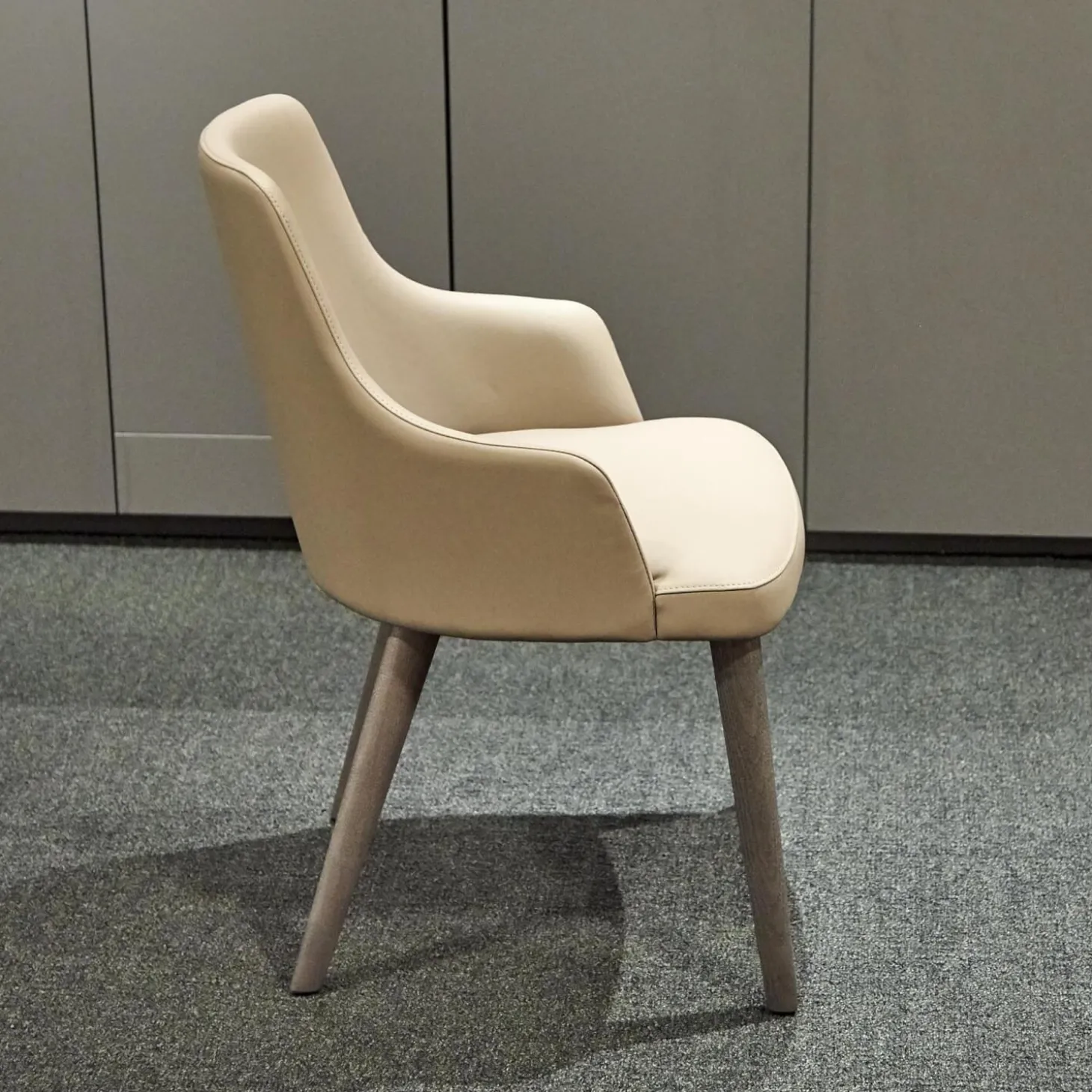 2er-Set Armlehnstuhl Eva Bezug Kunstleder A Talpa Beige Gestell Eiche Grigio Grau