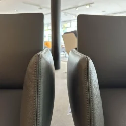 2er-Set Armlehnstuhl Jalis 541 Leder 287 Grau Drahtgestell Metall Schwarz Pulverbeschichtet