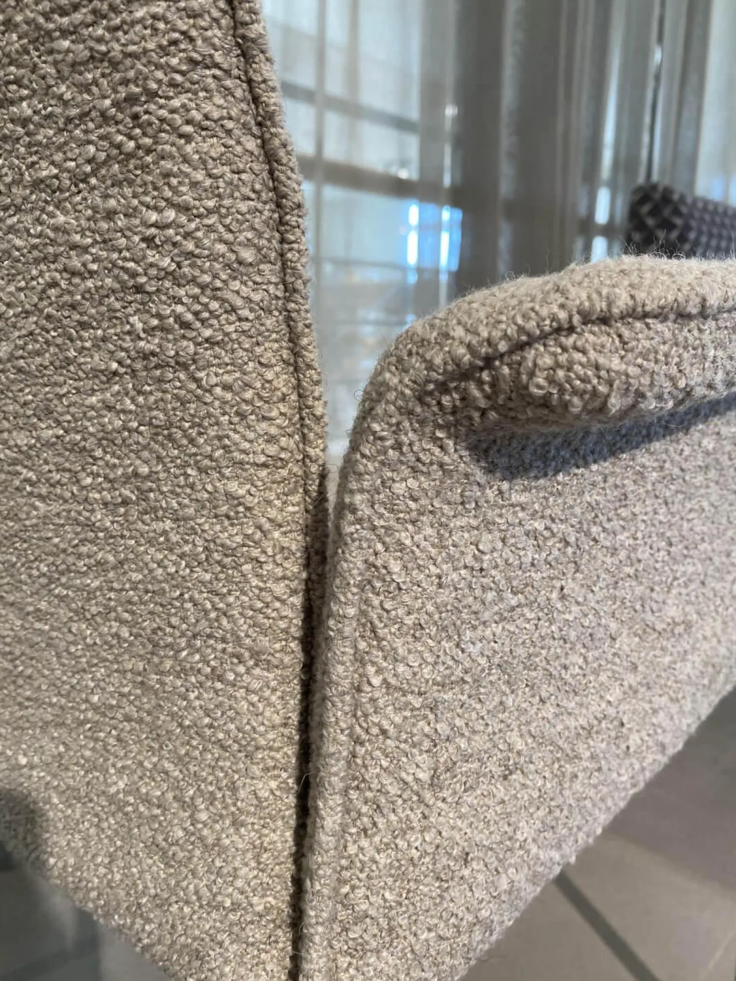 4er-Set Armlehnstuhl Jaro 200 Stoff 071 Ash Beige Grau Gestell Schwarz Gepulvert