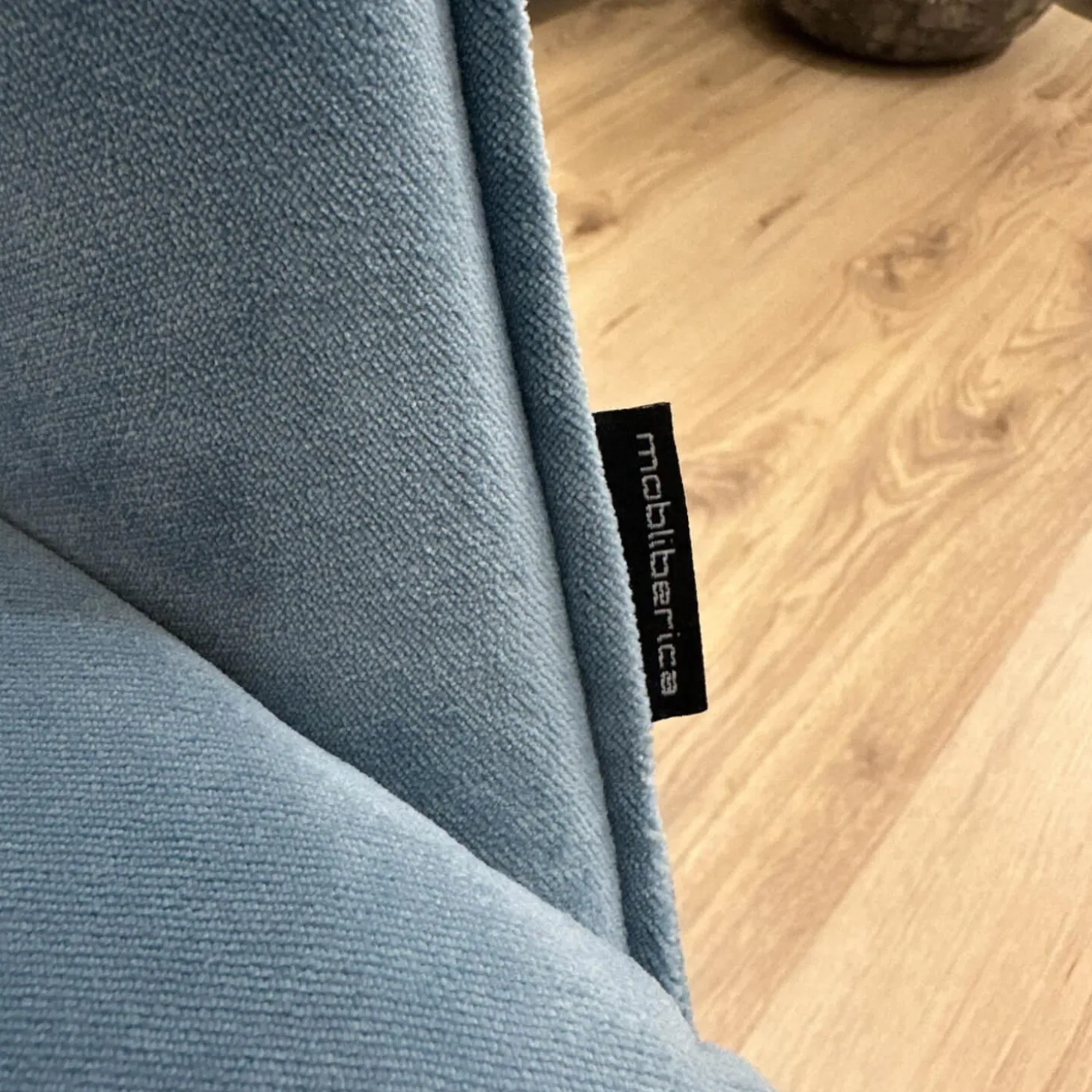 4er-Set Armlehnstuhl Kedua 4061 Bezug Stoff Bel-321 A Blau Metallfuß Dreieckig Petrol Dunkelblau