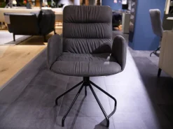 4er-Set Armstuhl Aiden Soft Leder Luna Steingrau Spinnenfuß Schwarz Mit Gleitern Und Drehmechanik