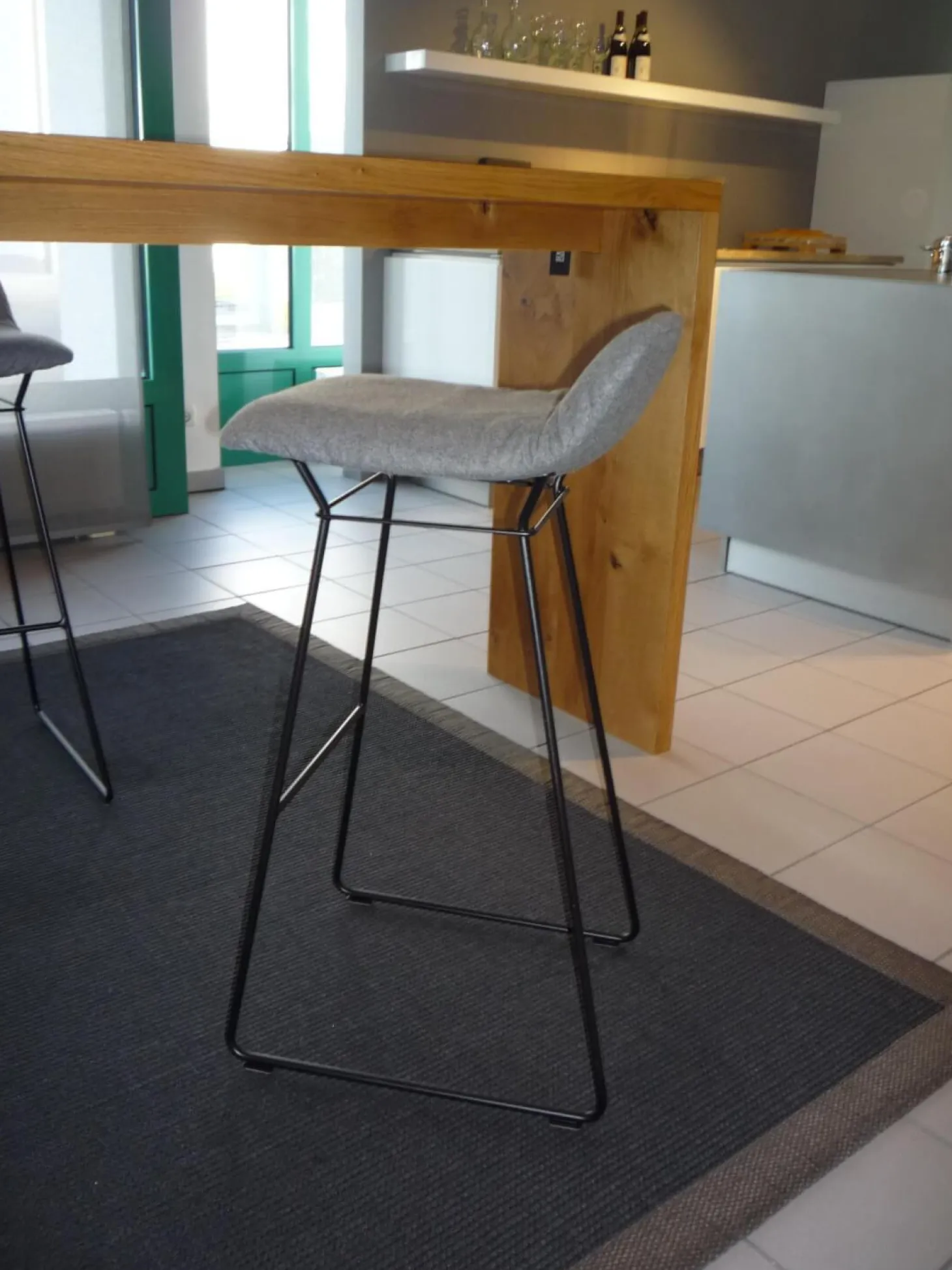 2er-Set Leya Barstool Low Grauer Loden Filigranes Drahtgestell