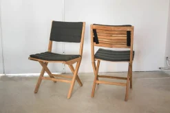 2er-Set Outdoor-Stuhl Flip In Teak Inkl. Sitz-und Rückenkissen Farbe Cane-Line Focus Dunkelgrau Stühle Klappbar