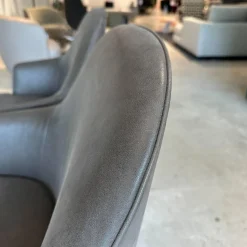 2er-Set Sessel 1376 10 Leder Vintage 1410 Cigar Braun Grau Füße Eiche Geflammt Geölt Mit Kunststoffgleitern