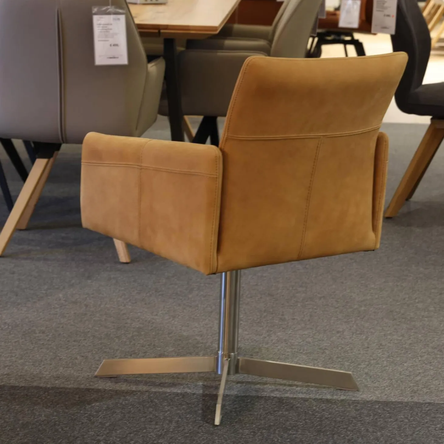 6er-Set Sessel Ricardo Leder Kenia Cognac Braun Drehgestell Edelstahl Matt Mit Gleiterstopfen