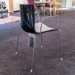 2er-Set Stühle Catifa 46 Schwarz Vierfussgestell Chrom mit Schale Zweifarbig PO00209 Schwarz/Weiß