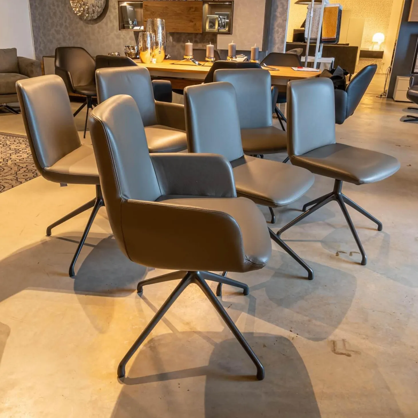 6er-Set Stühle Materia Soft Leder Cristal mit Drehgestell