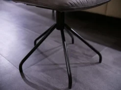 2er-Set Stuhl Aiden Soft Leder Luna Steingrau Spinnenfuß Schwarz Pulverbeschichtet Mit Drehmechanik Und Gleitern