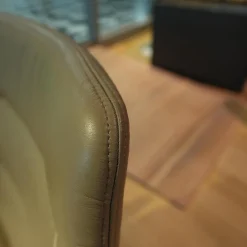 2er-Set Stuhl Arva Light Leder Sauvage Schlammgrau 8103 Drahtkufengestell Struktur Schwarz