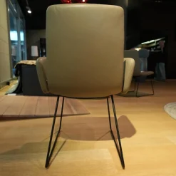 2er-Set Stuhl Arva Light Leder Sauvage Schlammgrau 8103 Drahtkufengestell Struktur Schwarz