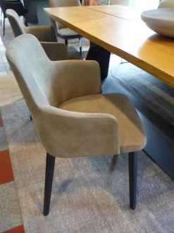 4er-Set Stuhl Back Me Up Leder Sepia L40 Beige Füße Schwarz