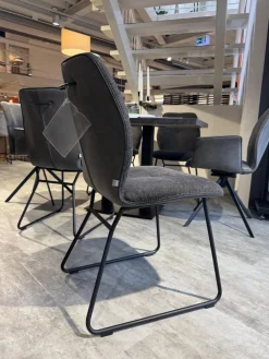 6er-Set Stuhl Dinner Stoff Microfaser Ledo Grau Gestell 1x Stativ Drehbar Metall Schwarz 1x Stativ Fest Metall Schwarz Und 4x Kufen Eisen Schwarz