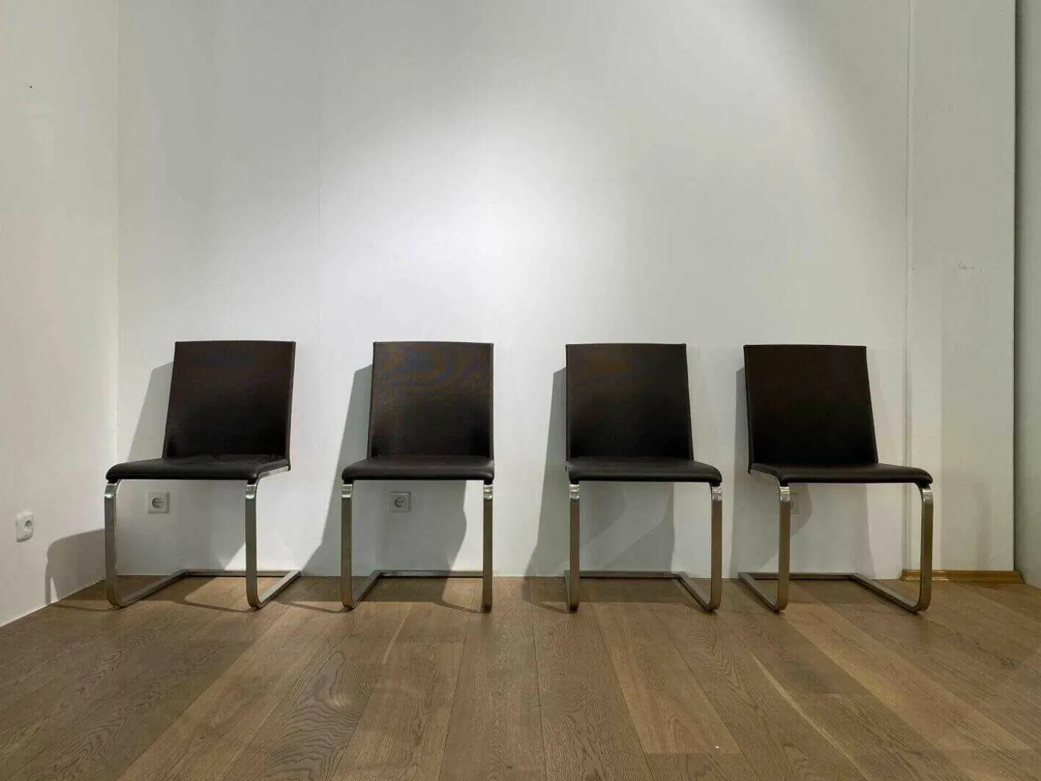 4er-Set Stuhl Gina L Leder Donna Mokka 5000 Braun Freischwinger