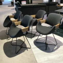 4er-Set Stuhl Harta Stoff Mittelgrau Kerneiche Umato Drahtgestell Schwarz