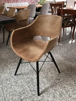 4er-Set Stuhl Jazz Leder 105 Kenia Brown Braun 4 Fußgestell Holz Schwarz Lackiert Mit Metallstreben