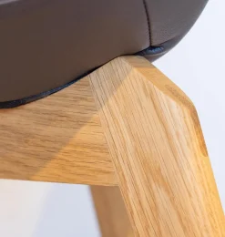 4er-Set Stuhl Lui Leder L1 Schwarzbraun Gestell Eiche Naturöl