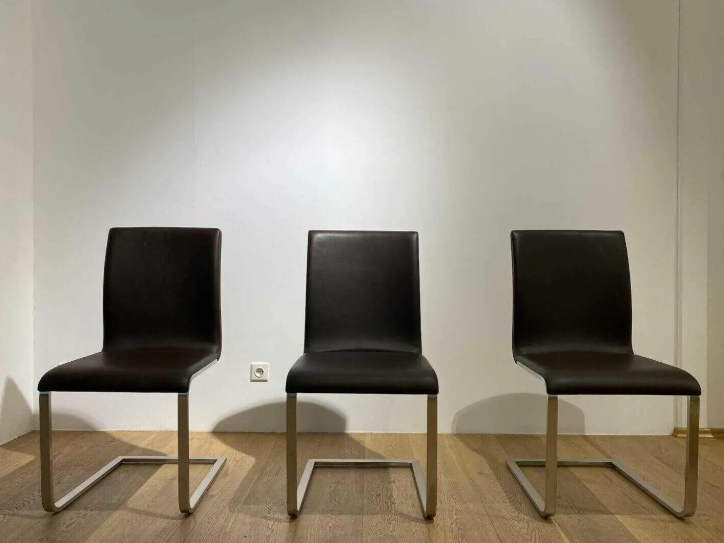 3er-Set Stuhl Lynn B106 Leder Donna Mokka 5000 Braun Gestell Edelstahl