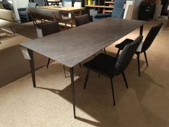 Essgruppe 812 Verkehrsschwarz Mit Stühlen 732 Leder 1 Nero